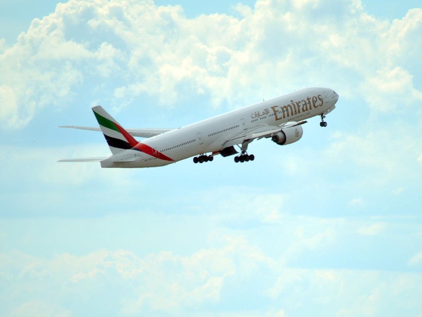 Ein Emirates-Flugzeug startet